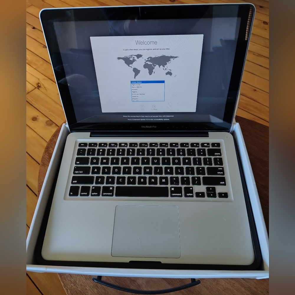 FINAL PRICE MacBook Pro 13-inch LED Backlit Widescreen Notebook 2012